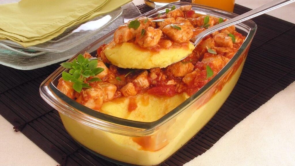 Veja receita de polenta com ragu de frango simples | Foto: Divulgação