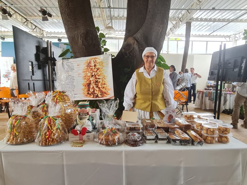 Delícias da culinária lituana como o šakotis, considerado o rei dos doces, estarão disponíveis no festival | Foto: Divulgação