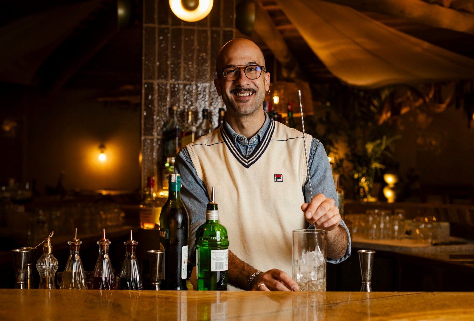 O bartender Fabio La Pietra | Foto: Neuton Araujo