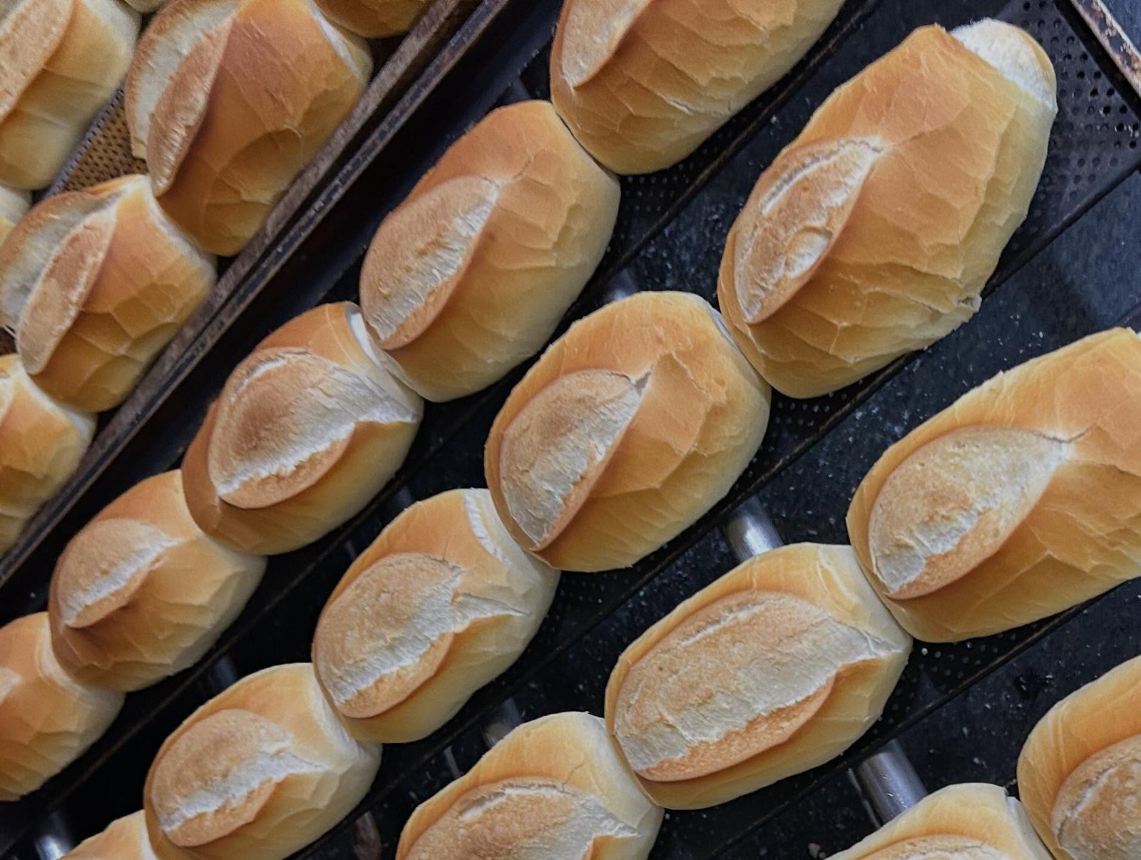 Arizona conquistou o pódio como a melhor padaria de São Paulo e o melhor pãozinho | Foto: Instagram @padariaarizona